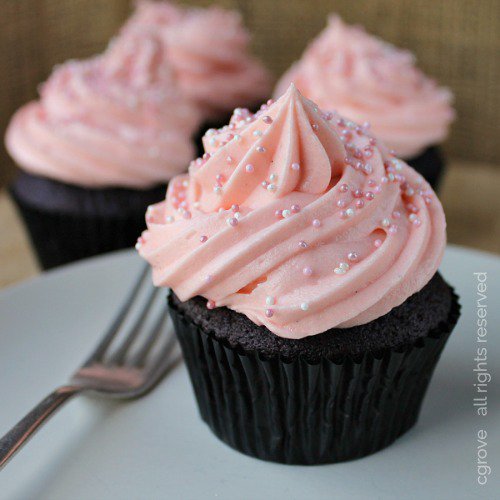 Something sweet and delicious for that special someone in your life for Valentines Day bit.ly/ShMeWKR095 #valentinesday #sweet #winelandskitchen <a href="/visitwellZA/">Visit Wellington ZA</a> <a href="/visitpaarl/">Visit Paarl</a> <a href="/PaarlApp/">PaarlApp</a>