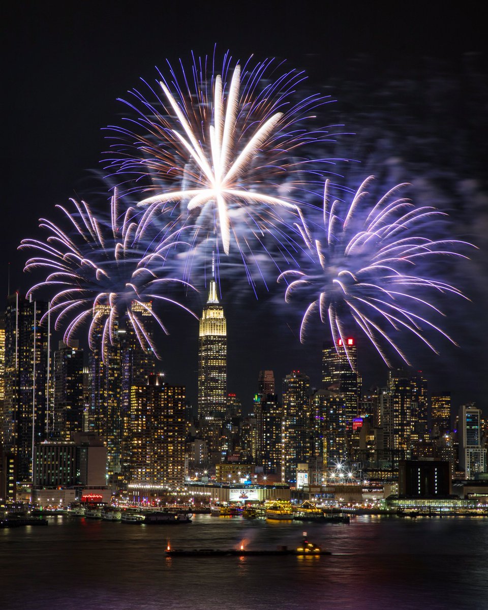 Last night's dazzling fireworks framing the Empire State Building, seen from N.J. #LunarNewYear