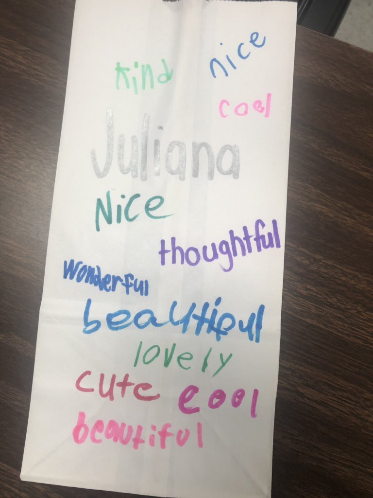 Katy Holmes tweet media