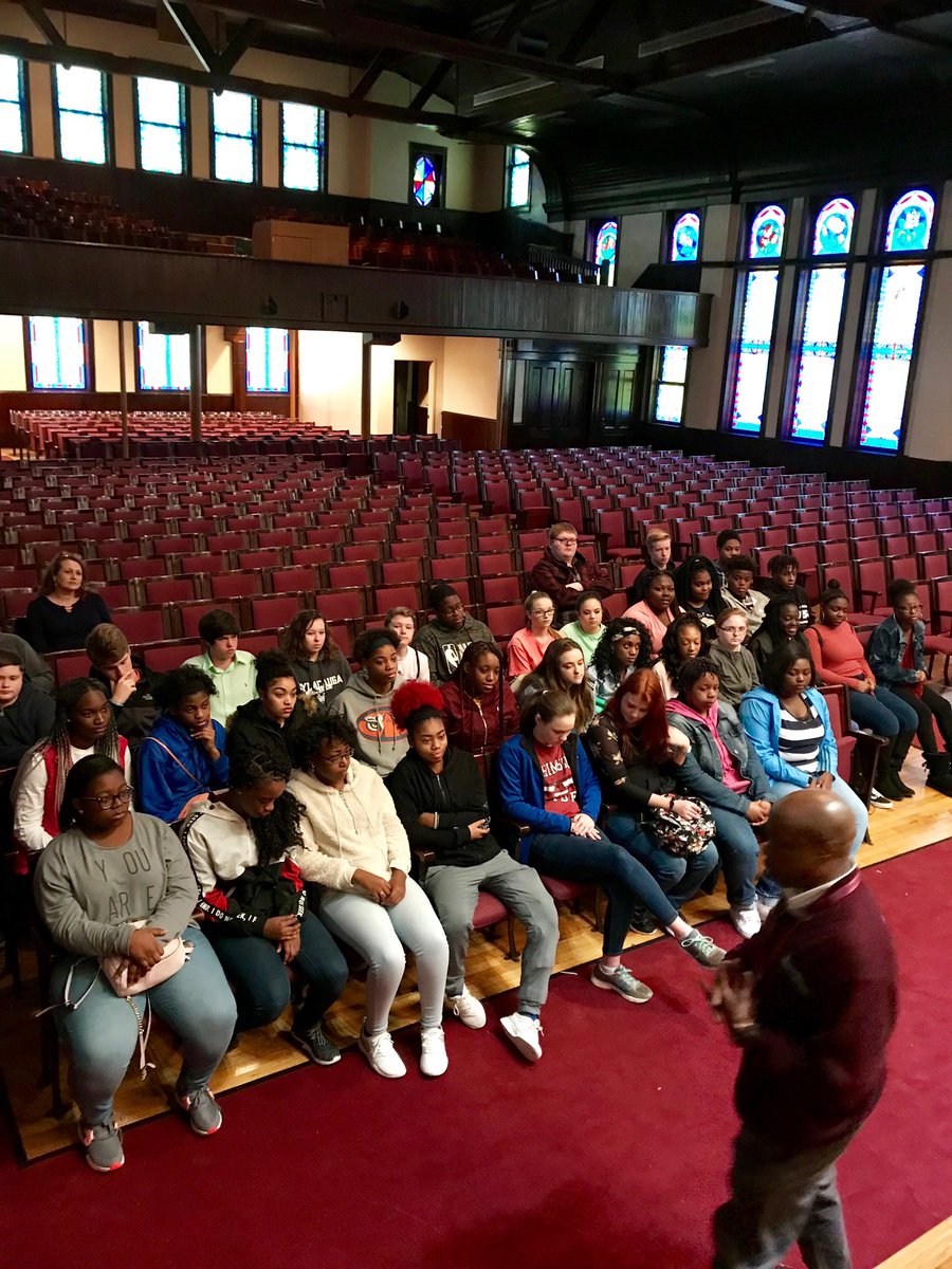 melissalewis08's tweet photo. 9th and 10th grade AVID touring Talladega College and then CACC today! Great kids with great questions for the tour guides. #scsaggies https://t.co/mDDWv4zLXY