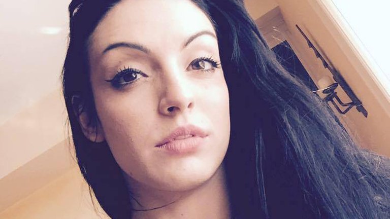 La Guardia Civil investiga la muerte de Cleo Gold - La mañana del lunes el país amanecía consternado por la noticia del hallazgo del cadáver de una mujer de 29 años, que el pasado sábado fu...... 
lagacetauncut.com/noticias/la-gu… 
#Noticias