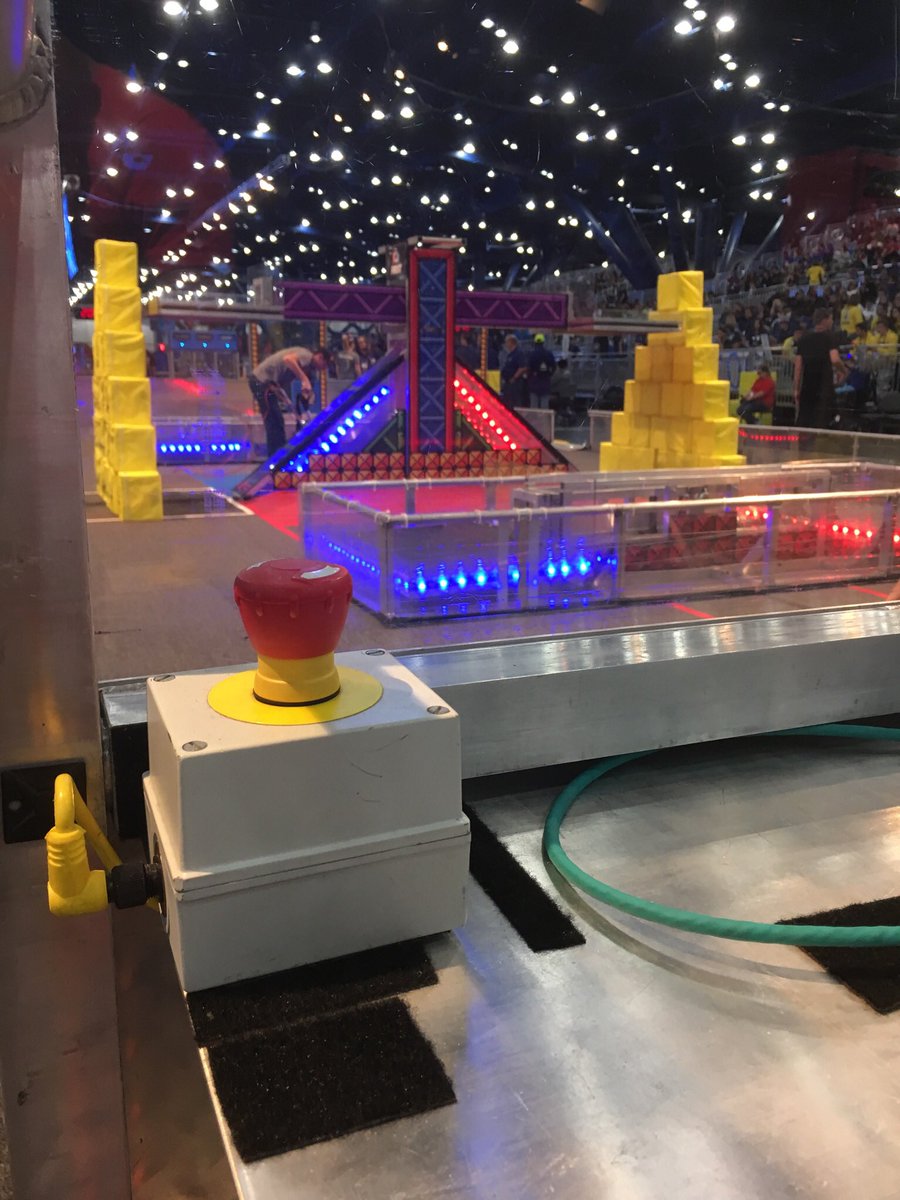 JayFlores2032's tweet photo. Joining in on the #safetyselfiechallenge 🤖📸 to get @FIRSTweets teams more involved in safety awareness.

Added a bonus “selfie” of the @ROKAutomation e-stop that helps keep the @FRCTeams experience safe! 

Thank you so much for your help and commitment to safety in robotics! https://t.co/CHDFvPHqvn