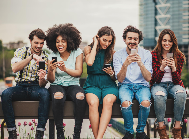 Vodafone are looking for a Visual Designer &amp; Copywriter to join the creative team. Be quick > bit.ly/2N5TO81