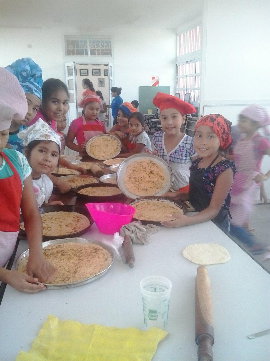 Escuela san jose de los cerrillos  taller de cocina sabados de9 hs  hasta 13 hs
<a href="/angelicasosa006/">Angé.so</a> 
<a href="/SebahugoBonduri/">Sebastián Bonduri</a> 
<a href="/FerSiarezEa/">Fernanda Siarez EA</a>