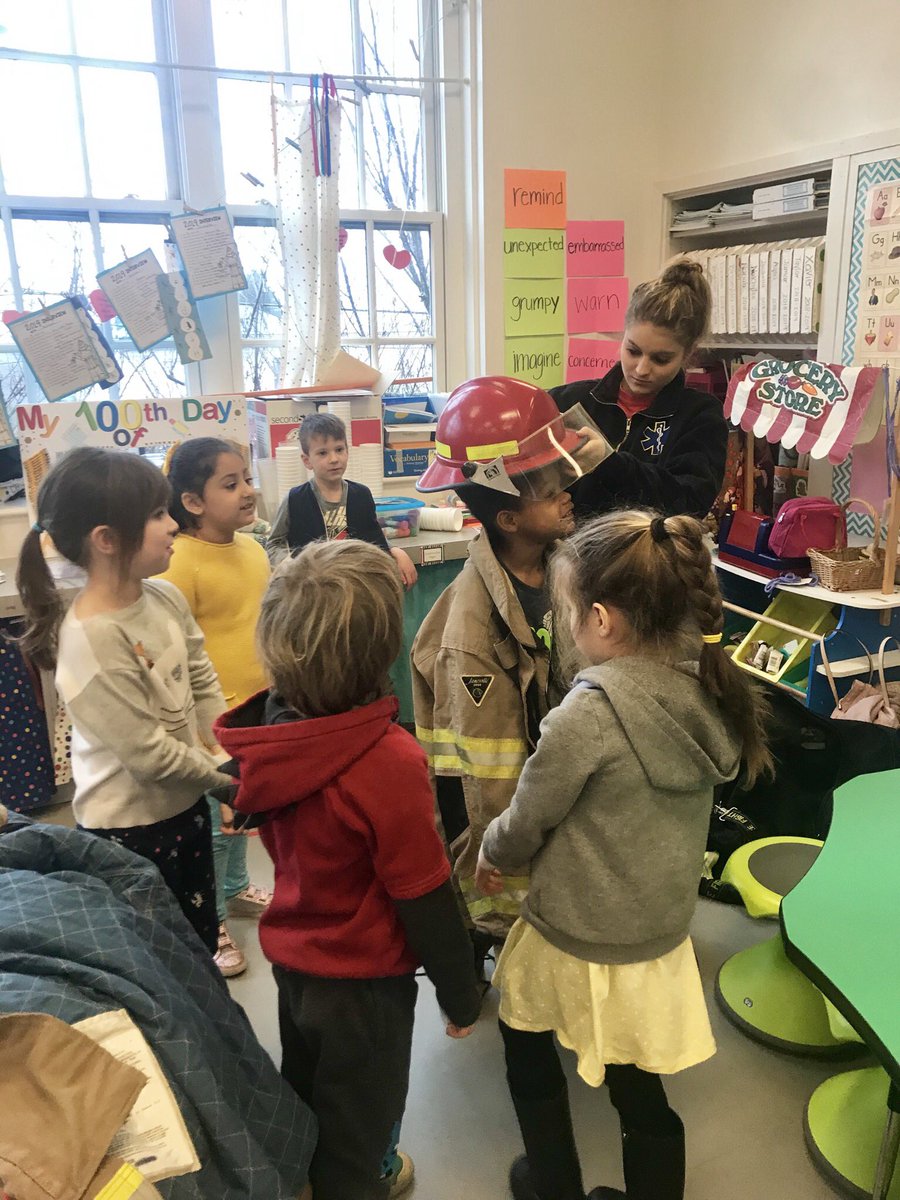 summitcville's tweet photo. Thank you @CATEChs for sharing your work with our k bees for our community helpers unit! https://t.co/laM7mkdz89