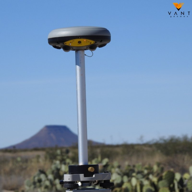 vantgeomex's tweet image. senseFly GeoBase es una estación base de alta capacidad y conectividad que nos brinda acceso directo a datos de alta precisión. 🍃

#GeoBase #Conectividad #RTK | vantgeomex.com