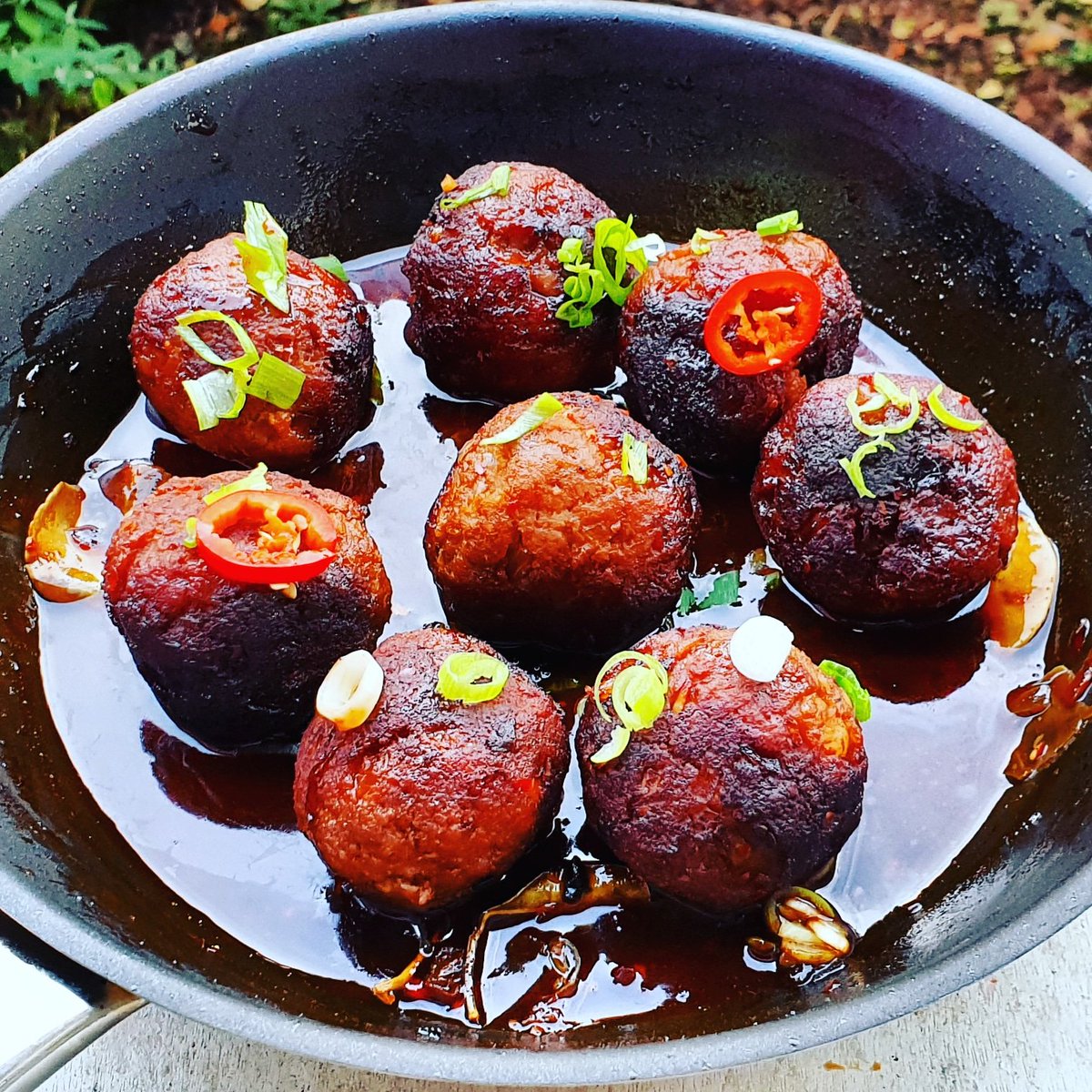 Indische balletjes (Dutch-Indonesian Meatballs) #recipe on facebook.com/KokkiesCooking #food #foodporn #foodpics #foodie #yum #yummy #cook #cooking #homecook #homemade #homecooking #comfortfood #dutchfood #indischeten #indonesianfood #meatballs #indischeballetjes #spicymeatballs