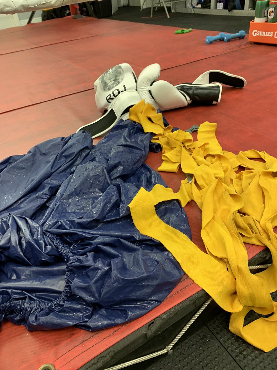 DuranJr88's tweet image. Am Training done ✅ #teamduram #sweatbox