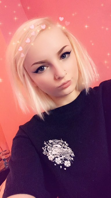 Watch alice pink 💓's leaked NSFW photo on TwXstars