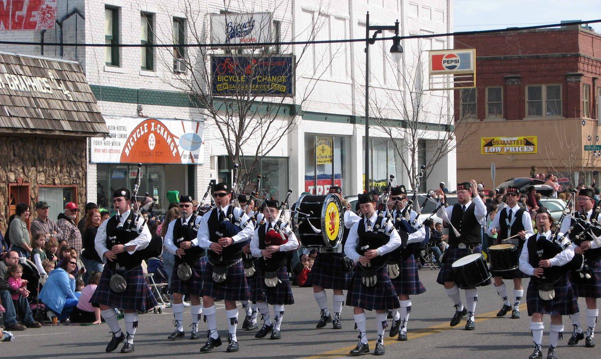 wareaevents's tweet image. 13th Annual Delano St. Patrick&apos;s Parade *Saturday, March 16th, 2019 
Starts at Noon @SPatricksParade #wichitaks  bit.ly/2RXFgYD
