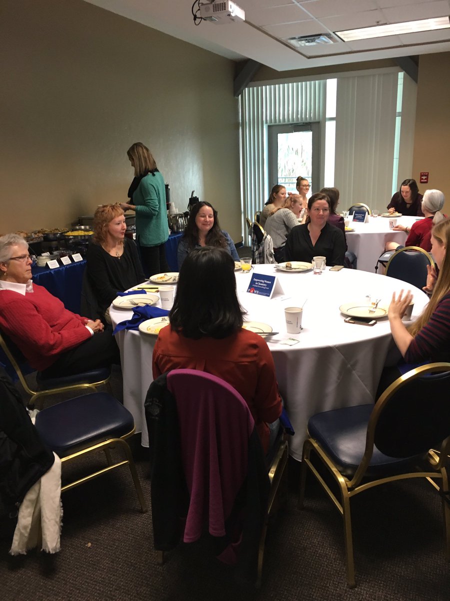 UA_PAWS's tweet photo. Thank you everyone for coming to our global breakfast event!! #IUPAC100 #ACS #GlobalBreakfast @IUPAC @UofA @Biochem_Chem https://t.co/YkE1UNBDlA