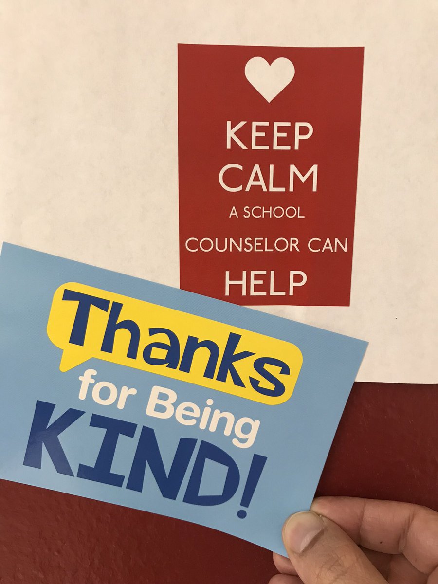 TaftCounselors's tweet photo. Our Student Ambassadors are so kind, they passed out post cards in honor of RAK week. #RandomActsOfKindness @NISDTaft @NISDComArts @TaftBusinessEd https://t.co/mUjGPCnvb3