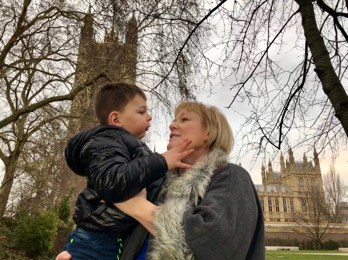 SaraSmithTV's tweet photo. Paula Hudgell adopted Tony after injuries from his parents’ abuse meant he lost his legs. Today @TomTugendhat introduced a bill to Parliament calling for longer sentences for child cruelty after @paula_hudgell’s determined campaigning. He called it Tony’s Law. ⁦ https://t.co/4RmmrESFmk