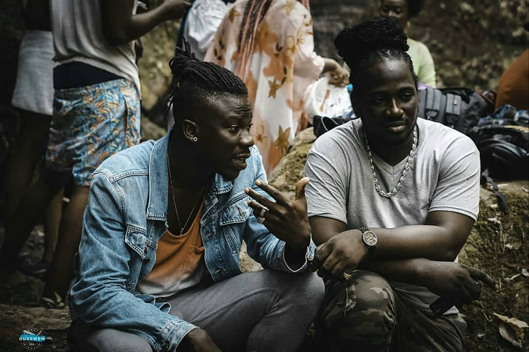 djclamzy1's tweet photo. #ghana X #jamaica #settingz 💥🔥💪
2kings🔛🔛🔛
@stonebwoyb ft @Realioctane -- #Feelinglonely🌹💓🌹 Official video drops on Thursday.🔥🔥🔥
Something Sweet 4 Your Val's Day 🔌
#Bhim #correck
#Bhimnationglobal🌎🇬🇭🏁
#TopSkanka #kpok3k3 #worldwide #special #musicvideo #Feeling https://t.co/Pv0roAIxXo