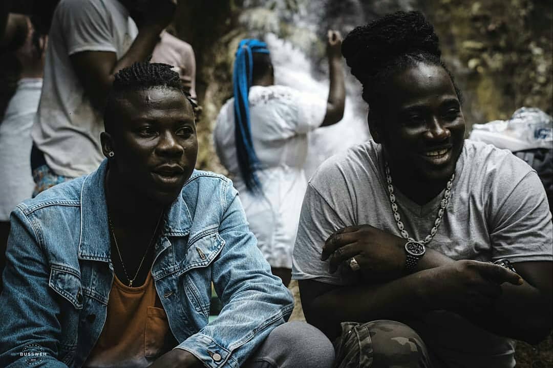 djclamzy1's tweet photo. #ghana X #jamaica #settingz 💥🔥💪
2kings🔛🔛🔛
@stonebwoyb ft @Realioctane -- #Feelinglonely🌹💓🌹 Official video drops on Thursday.🔥🔥🔥
Something Sweet 4 Your Val's Day 🔌
#Bhim #correck
#Bhimnationglobal🌎🇬🇭🏁
#TopSkanka #kpok3k3 #worldwide #special #musicvideo #Feeling https://t.co/Pv0roAIxXo
