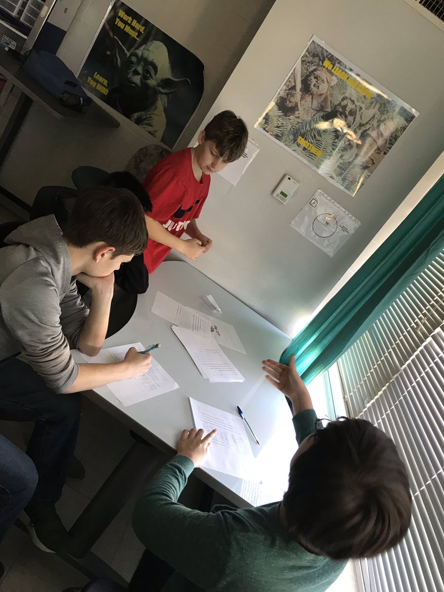 DoraemonTicket's tweet photo. #RobinsonISD @whatsnewatrjh Learning about probability in room 2! #doitlearnit https://t.co/O5jb3Mrzvb