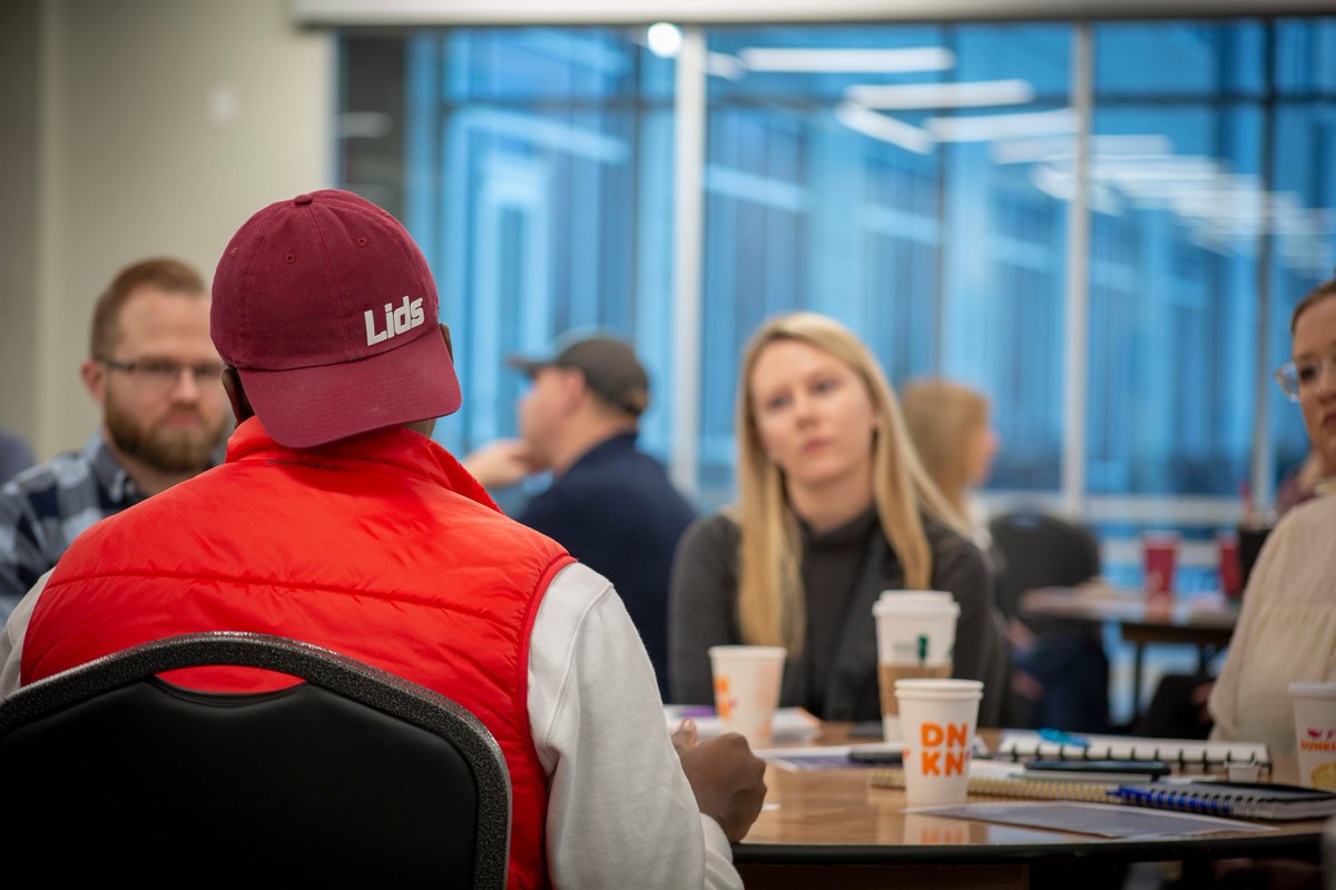 CareersAtLids's tweet photo. Coffee, doughnuts and #LeadershipDevelopment this morning at @lids corporate office! #lidsnation #lids #retail https://t.co/0eICjvm132