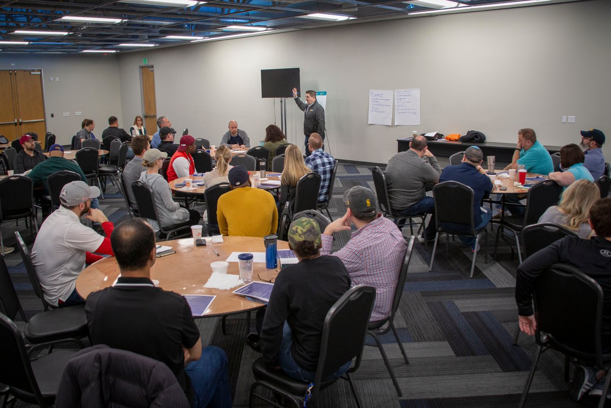 CareersAtLids's tweet photo. Coffee, doughnuts and #LeadershipDevelopment this morning at @lids corporate office! #lidsnation #lids #retail https://t.co/0eICjvm132