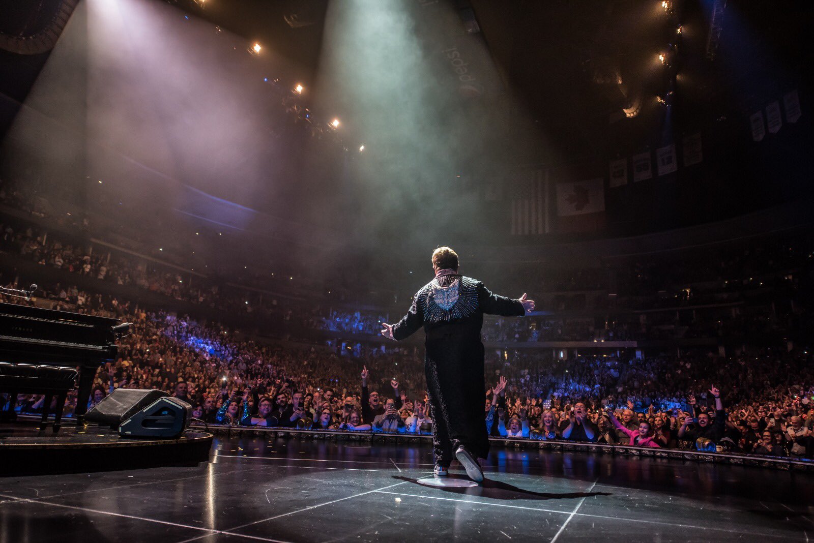 Elton John on Twitter "We apologise for the issues we experienced with