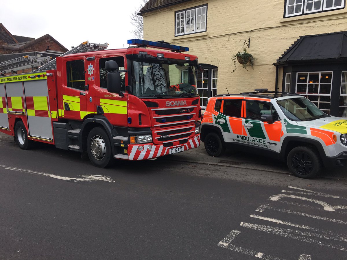 LeeDB_'s tweet photo. @HWfireRAllen @WestMidsFire My condolences to you as a friend and all who came to celebrate #AndyCarr life. Listening to the eulogies he sounded like a great person to know. Nice to see so many come including his charity “Community First Responders” as well as Senior Leaders & Ff’s from H&W https://t.co/9dY4lLVHP7