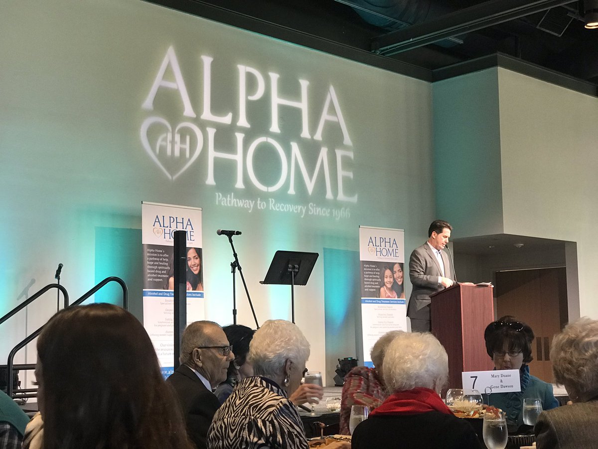 ITDrumm3r's tweet image. @NStomatoes supporting Alpha Home Doorways of Hope luncheon #alphahome @stevespriester