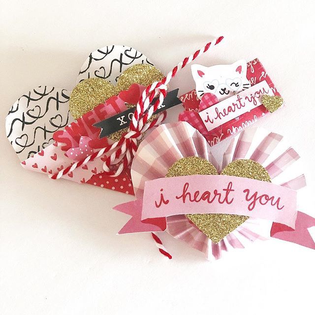 MDAStudio's tweet image. I have some fun happy mail printable templates in my shop (link in profile) perfect for Valentine’s Day ❤️❤️❤️ mini heart envelope and a darling heart pocket - just the right size for yummy candy! I used #cratepaper main squeeze digital kit to decora… bit.ly/2GkKOLH