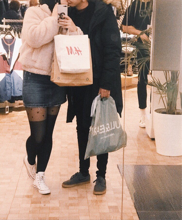 jiminspriority's tweet photo. not to be an annoying bitch but i really miss my boyfriend 🥺 https://t.co/kONISlk8ih