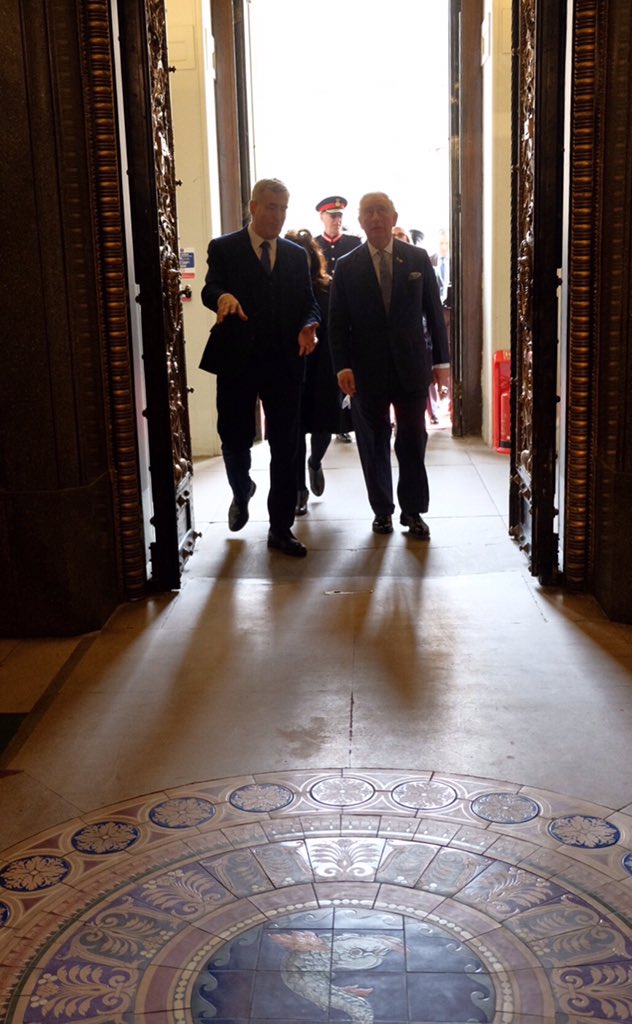ClarenceHouse's tweet photo. The Hall houses a priceless “Minton” mosaic floor of over 30,000 tiles. It is regularly used for occasions such as a gathering place for vigils and homecomings for Liverpool and Everton football clubs. #RoyalVisitMerseyside https://t.co/LXTMc0SZtk