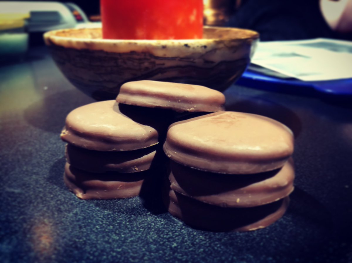 eastofthebox's tweet photo. Such a BIG deal that this is NOT a big deal AT ALL....peanut butter filled Tagalongs Girl Scout cookies just sitting on our counters. OIT changes everything! #oitworks #twoyearslater @OIT_works https://t.co/xIvnUOS3QL