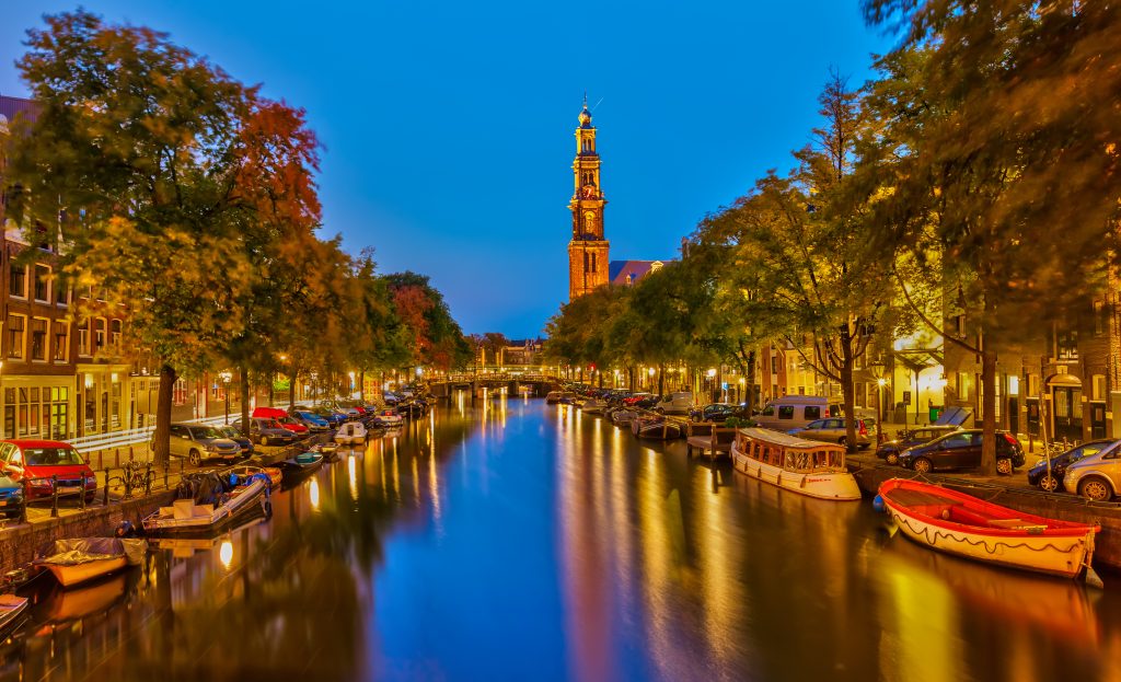 Mais Europa: Amsterdam na Holanda te espera com passagens a partir de R$ 1.986 ida e volta com taxas! - melhorembarque.com.br/passagens-aere…