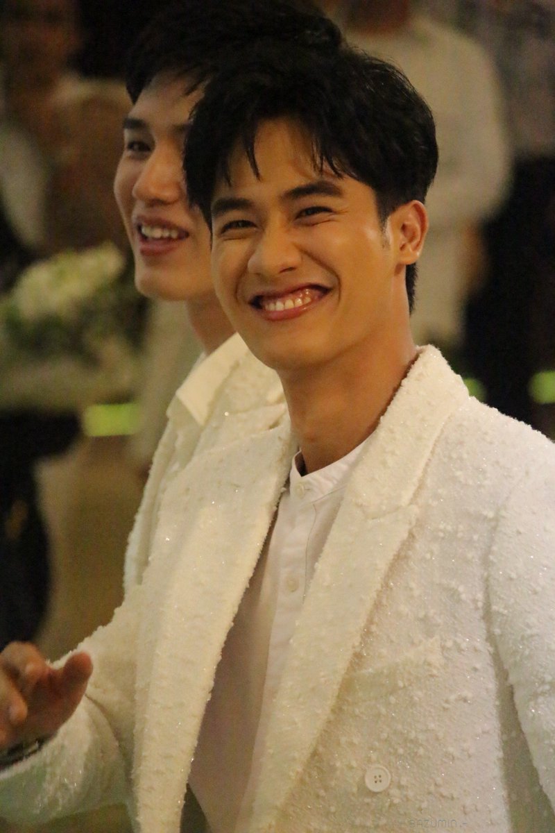 bazumin's tweet image. ยิ้มจนตาหยีเลย รู้ว่ามีความสุขมากจร้าา ♥♥ 
@Tawan_V 
#Tawan_V #LINETVNEXPLOSION2019
#เตนิว #ชาวบ้าน #โพก้า