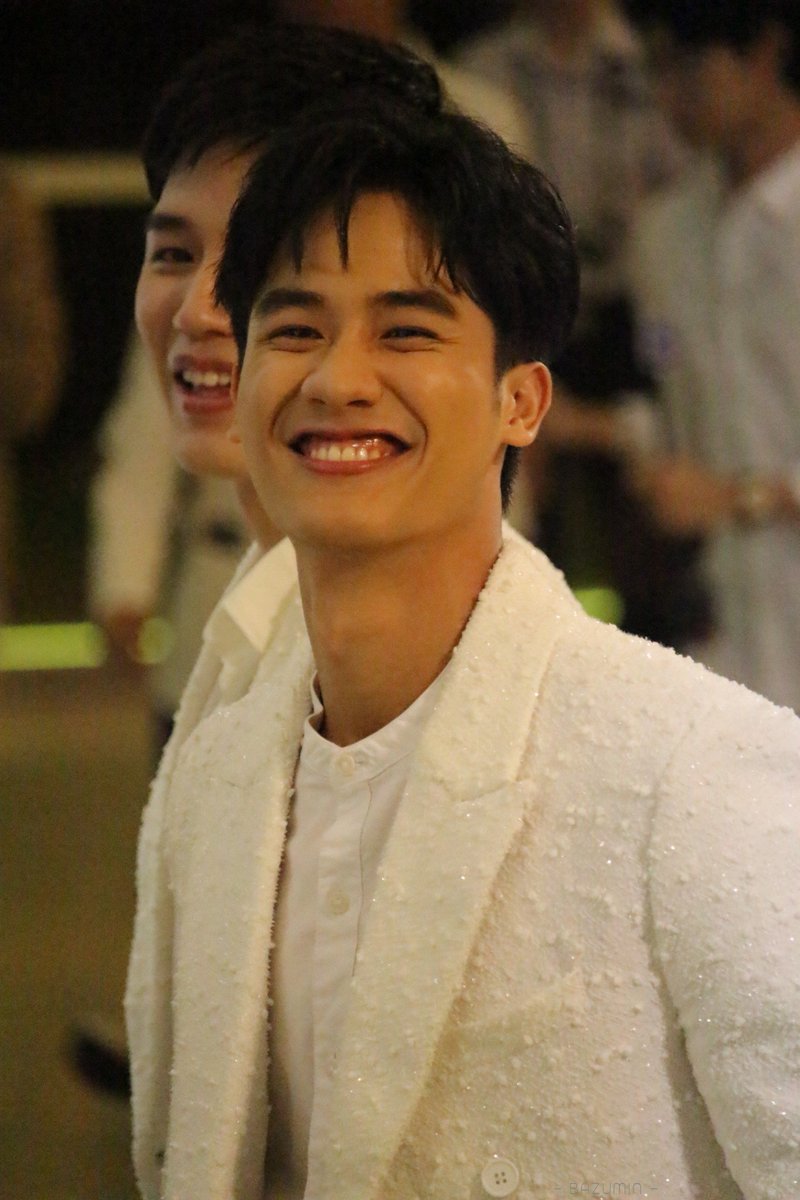 bazumin's tweet image. ยิ้มจนตาหยีเลย รู้ว่ามีความสุขมากจร้าา ♥♥ 
@Tawan_V 
#Tawan_V #LINETVNEXPLOSION2019
#เตนิว #ชาวบ้าน #โพก้า