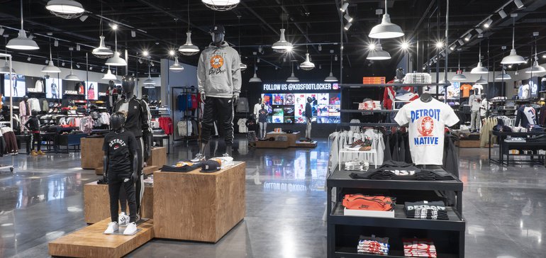 CREguidance's tweet photo. 6 key components of the store of the future https://t.co/hN7MfanCTm via @RetailDive #retail #CRE https://t.co/8sGc4727nE