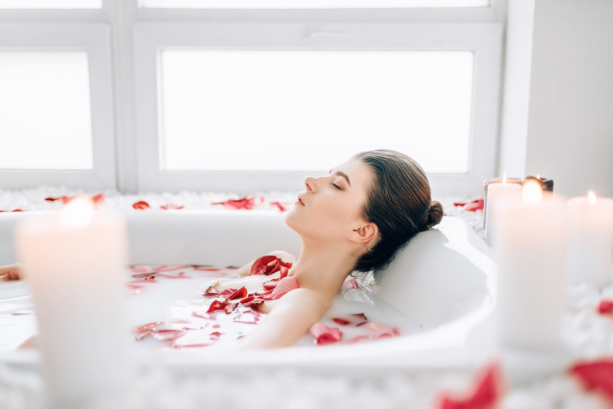 shopprobelle's tweet photo. Our version of “it’s 5 o’clock somewhere”.🥰 who’s excited for Valentine’s Day? Any plans?! Even if you don’t have a date, that doesn’t mean you can’t do something fun.  #probellebeauty #Probelle #rosesbath #valentinesday https://t.co/7HqMztDrrl