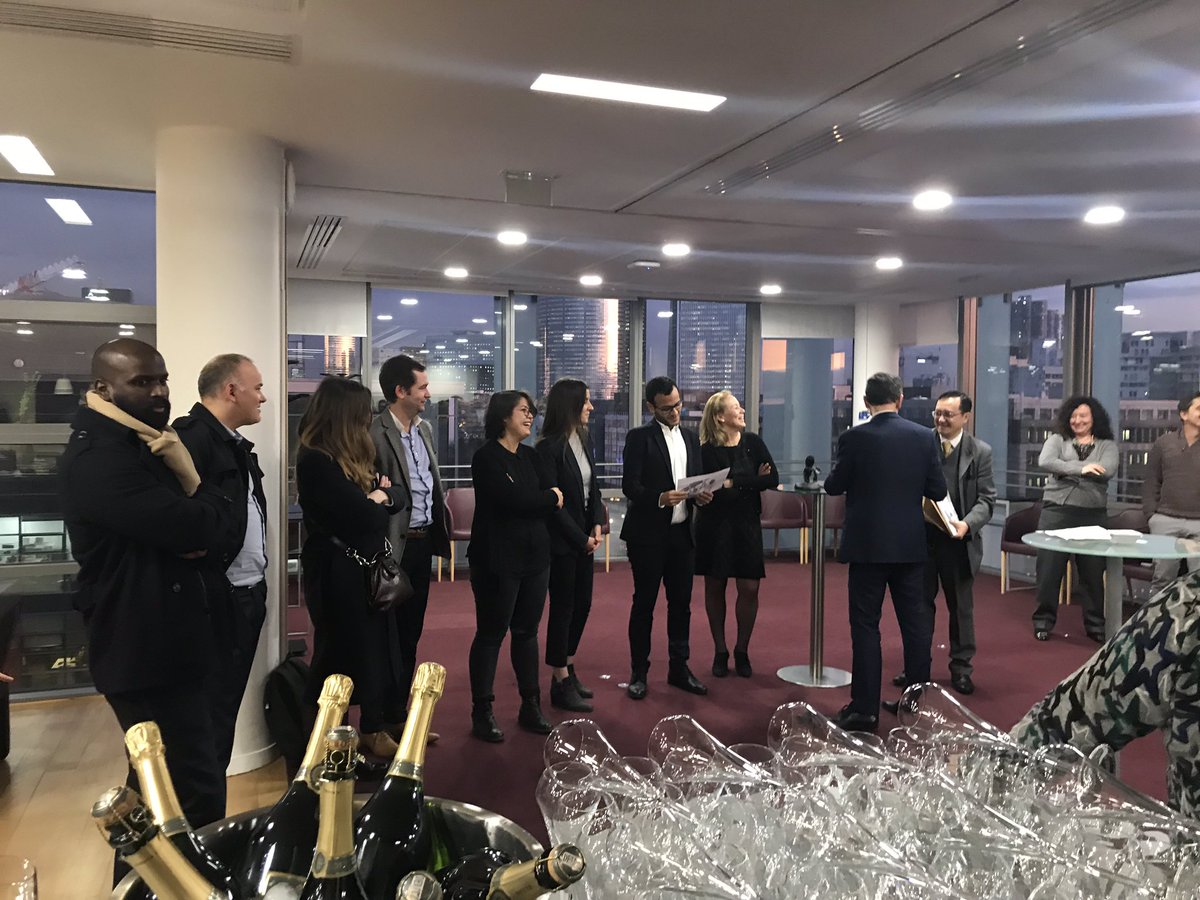 #AXAGuildeTest au plus près de la Qualité de Service et de ses succès 2018. Mention spéciale à #AXATestFT avec 2 prix pour Finance et RH&amp;Com, eSign @MarianneSvay et Solaris <a href="/MerroucheLynda/">Lynda MERROUCHE</a> 
Merci à <a href="/HerveGerardin/">Hervé Gérardin</a> pour l’événement