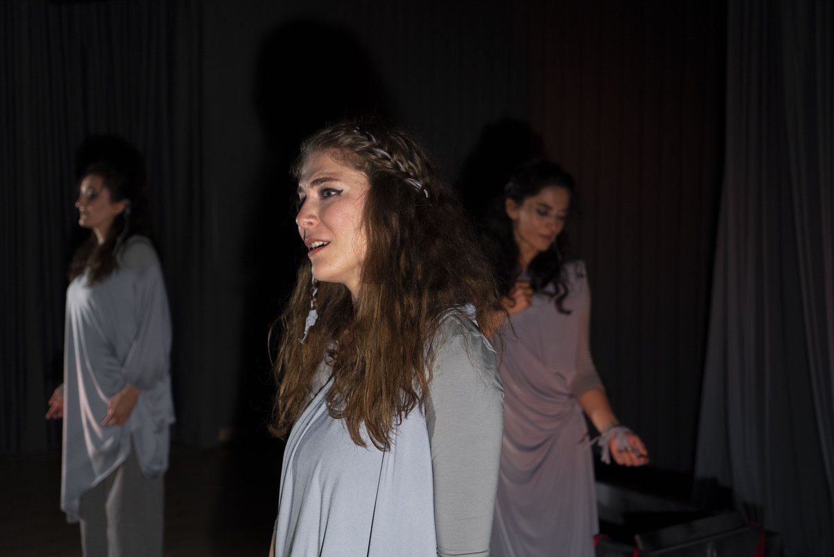 Kassandra-Krops Tiyatro
17 Şubat Pazar saat:20.30
Gişe Tel: 216 330 58 00
modasahnesi.com/kassandra-krop…