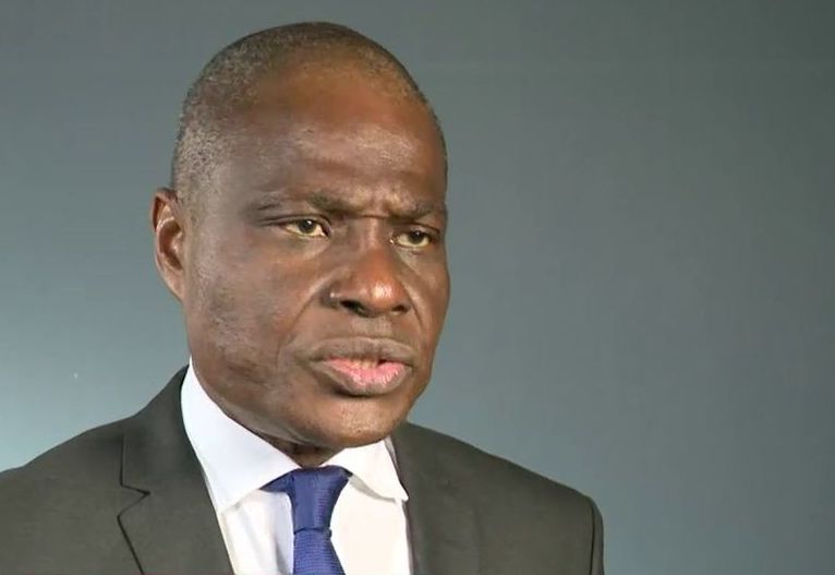 "La #RDC vit une situation de coup d'État constitutionnel. La violation par les juges du mandat de la cour constitutionnelle, en matiere électorale, ne peut être cautionnée par aucun État démocratique. La souveraineté du peuple congolais doit être respectée." - <a href="/MartinFayulu/">Martin Fayulu</a>