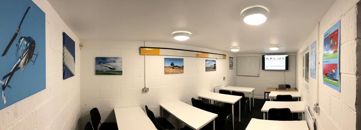 arcusheli's tweet image. Hot off the press! Our new lecture room is ready to go! Come and have a look! #lectureroom #trainingroom #nottingham #tv #55inch #canvas #blades #boardroom #meetingroom