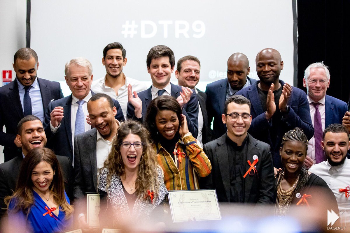 LesDetermines's tweet photo. Hier soir nous mettions à l’honneur nos 14 déterminés de la promo 9 pour la cérémonie de remise des diplômes ! Une soirée exceptionnelle sous le signe d’engagement, d’émotion, d’envie d’entreprendre et d’aller de l’avant avec la présence de Monsieur le Ministre @J_Denormandie https://t.co/PZm7Bmc3w8