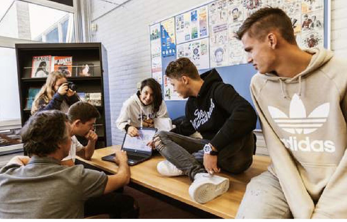 Vandaag een lezing gegeven op ROC Rivor in Tiel. Over professionele nabijheid, exnovatie en gewoon DOEN.
Leuke groep docenten op een ROC dat maatwerk levert.