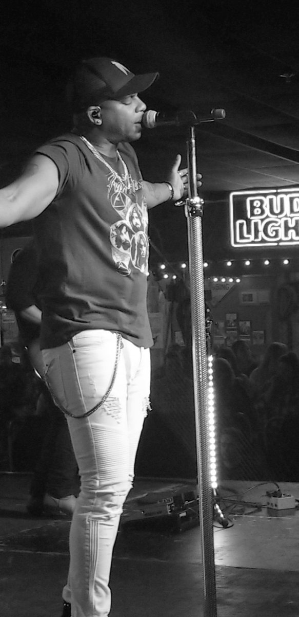 @JimmieAllen he was signing warrior. Absolutely loved seeing him at the Joe in Knoxville TN we ran into him that afternoon and he got us tickets cause we couldnt afford them amazing man wonderful prefomer