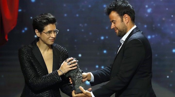 Laura Pedro es de las pocas mujeres dedicadas a los efectos especiales y en 33 años de edición de los Premios Goya, es la primera mujer en recoger el galardón de “Mejores efectos especiales”, por la película “Superlópez”. Felicitaciones!!!