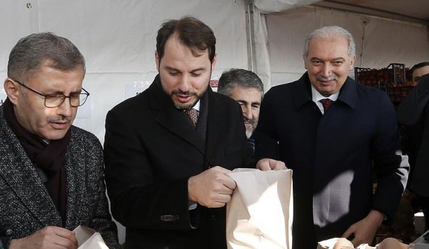 zaytung's tweet image. Seçime Kadar Durumu İdare Edelim Derken Kazara Ülkeye Komünizmi Getirmek Üzere Olan AK Parti&apos;de Gergin Bekleyiş: &apos;&apos;Hayırlısıyla şu 31 Mart bi geçeydi...&apos;&apos; zaytung.com/haberdetay.asp…