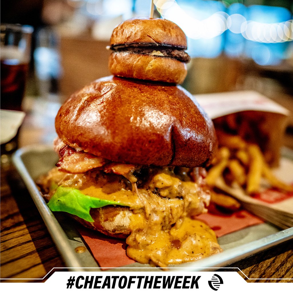 Nutrabolics's tweet photo. Get the napkins ready for eating this messy loaded burger‼️This combines all the best toppings into one😍#LEGENDARYCHEATS #cheatoftheweek #nutrabolics #cheatmeals #bodybuilding #foodporn #foodie #burger #loadedburger #messyburger #fitspo #fitness #fit #newseries https://t.co/B9p1km6T2H
