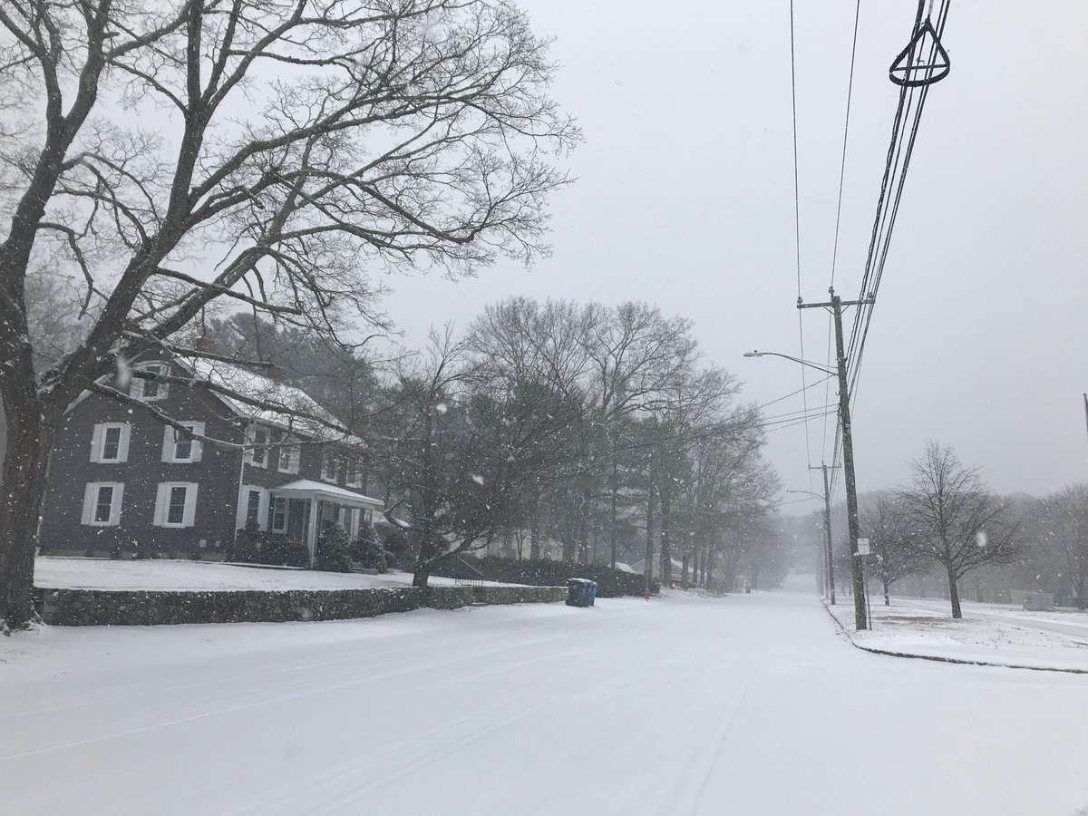 NBCConnecticut's tweet image. Check out this snowy scene in #Killingly.  Tell us where you are and tweet us a photo of what it looks like there #nbcct