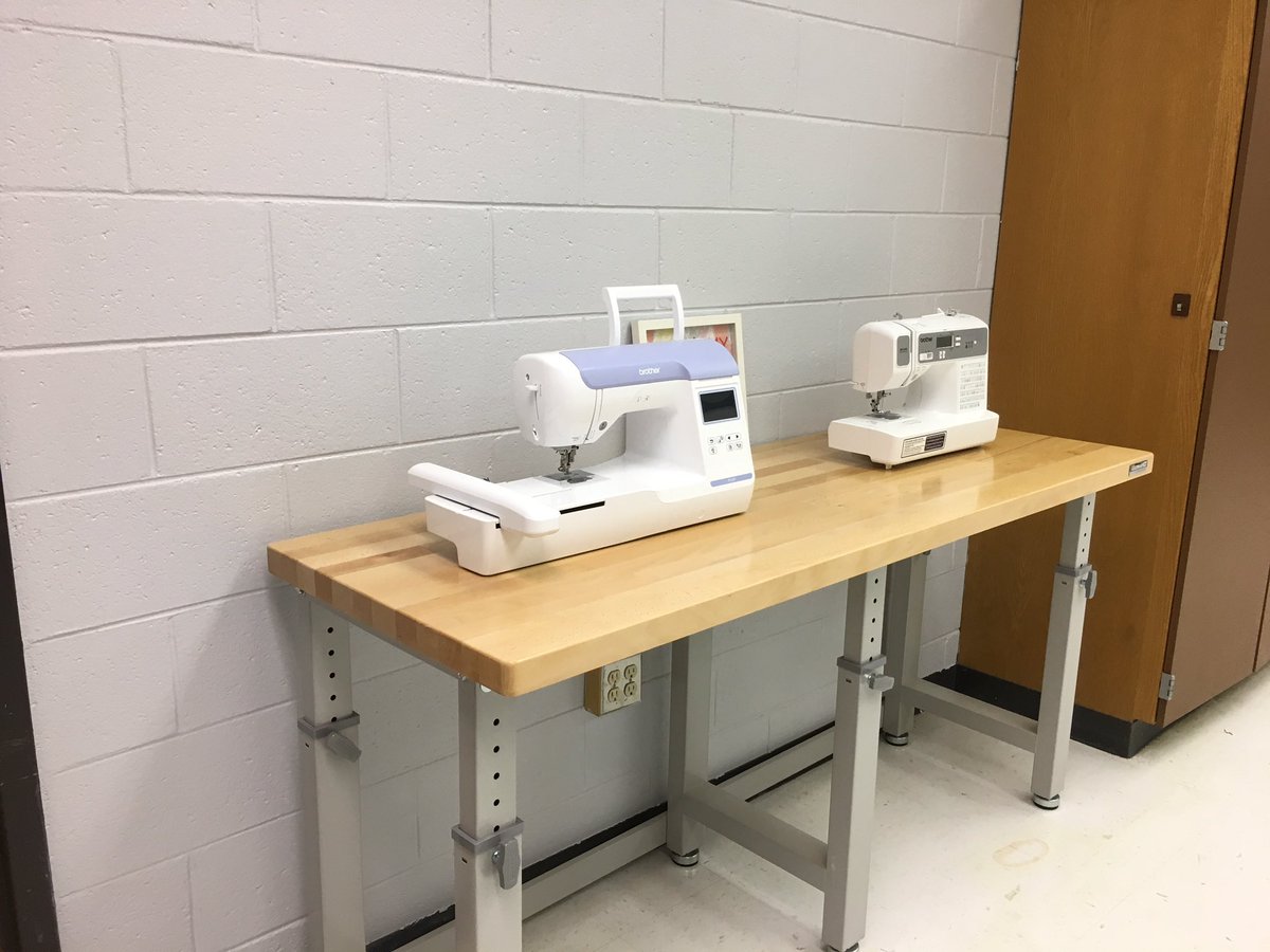 LCB_EPF's tweet image. Great night for LCB CTE Open House! Students from all the classes and their projects did an awesome job !@lcBirdCTE @lcbirdprincipal @CCPSCTE @ccpsinfo #betheu