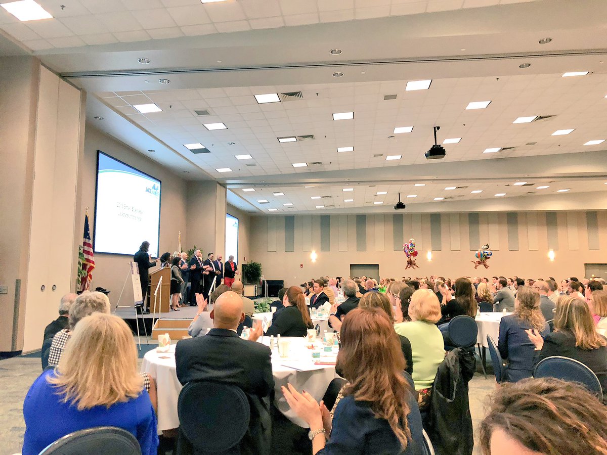 PS27Ventures's tweet photo. What a day for #Jacksonville Small Businesses! Congratulations to all of the @JAXChamber Small Business Leaders. #JaxChamber #SBLY #PS27Ventures #PWCJAX #THINKBIGstartsmall https://t.co/gnD6HFCdan