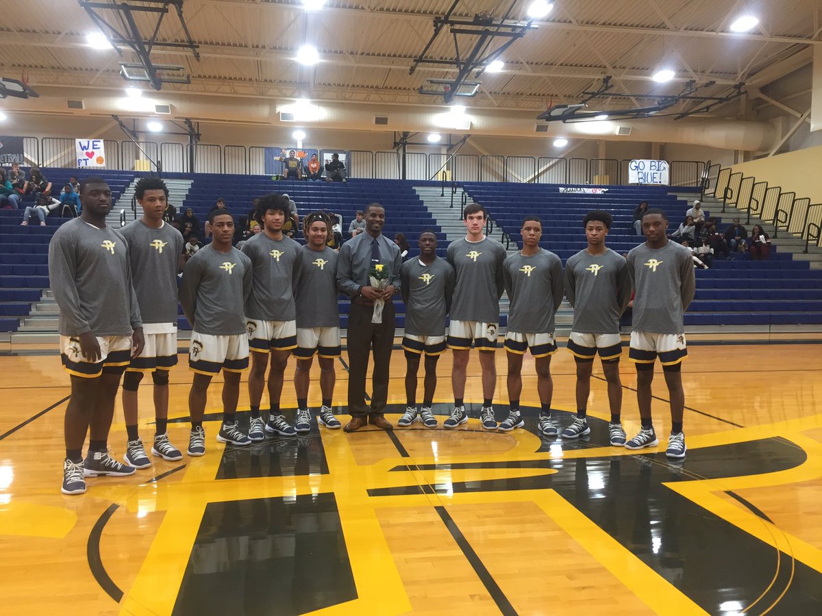 PTISDAthletics's tweet photo. 🏀 It’s senior night at the Pirate Center! https://t.co/XdZa5PlvSo