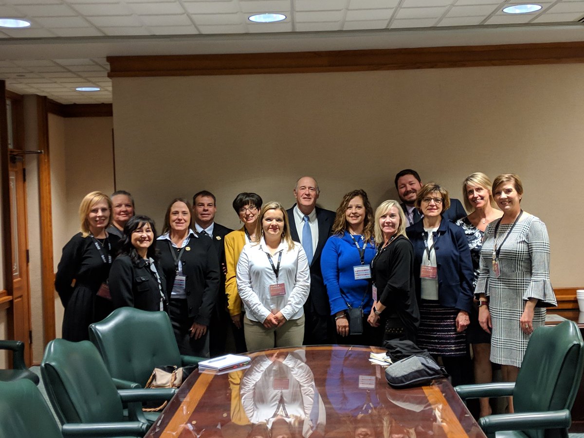 ImDanielKeith's tweet photo. It was great having a moment to chat with Senator @kseliger today about his  priorities in the upcoming #txlege  . Thank you Senator for your time today  and continued commitment to public education in Texas! #txed #raiseyourvoice https://t.co/ihhYPT9bxb