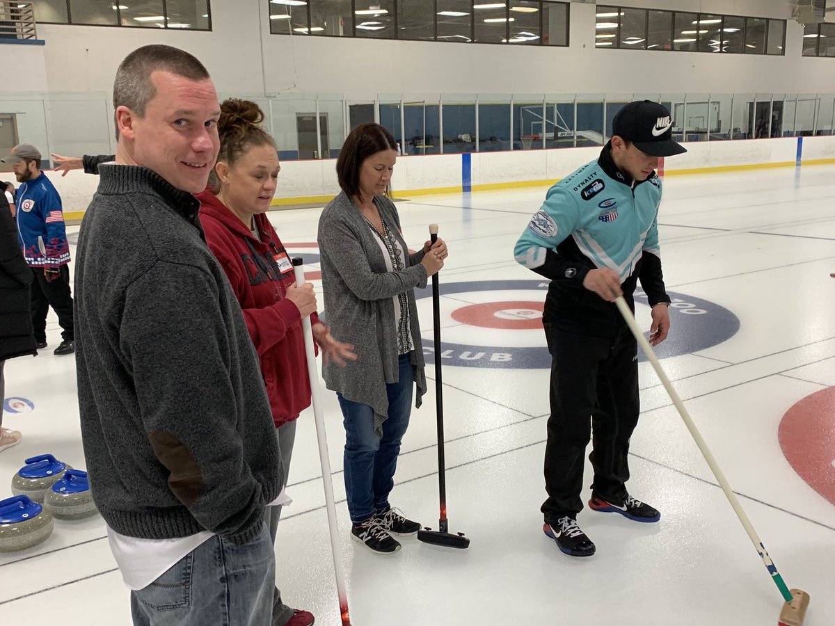 youngbucksUSA's tweet image. Thanks to the @curlthezoo for having our guy @kdropkin over for tonight’s #LearnToCurl. What an awesome group! #curling